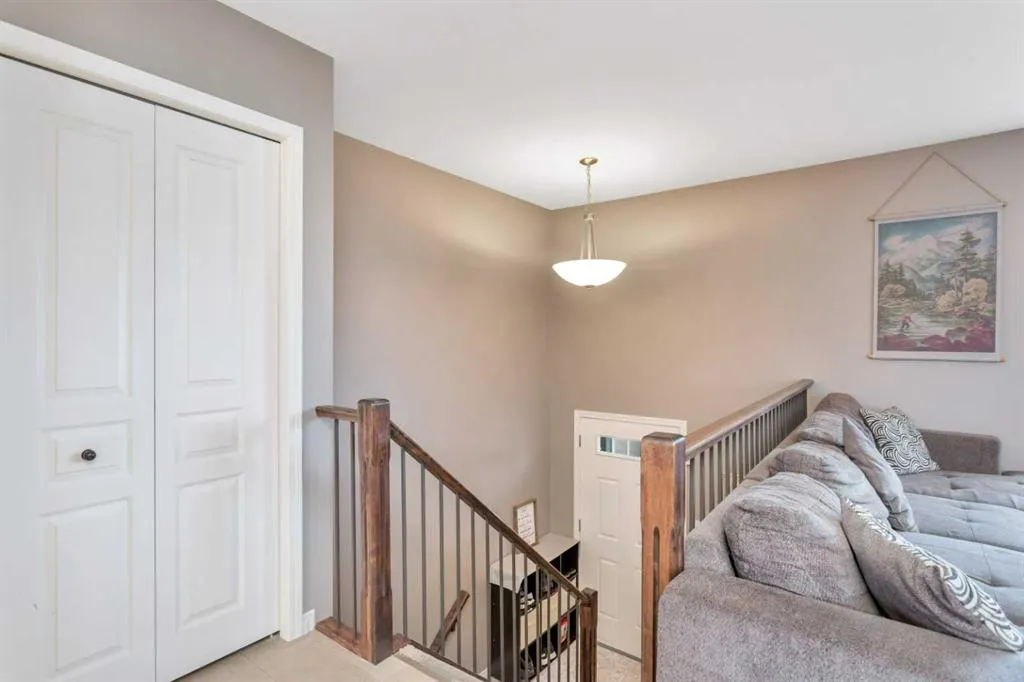 109 Redwood Boulevard
