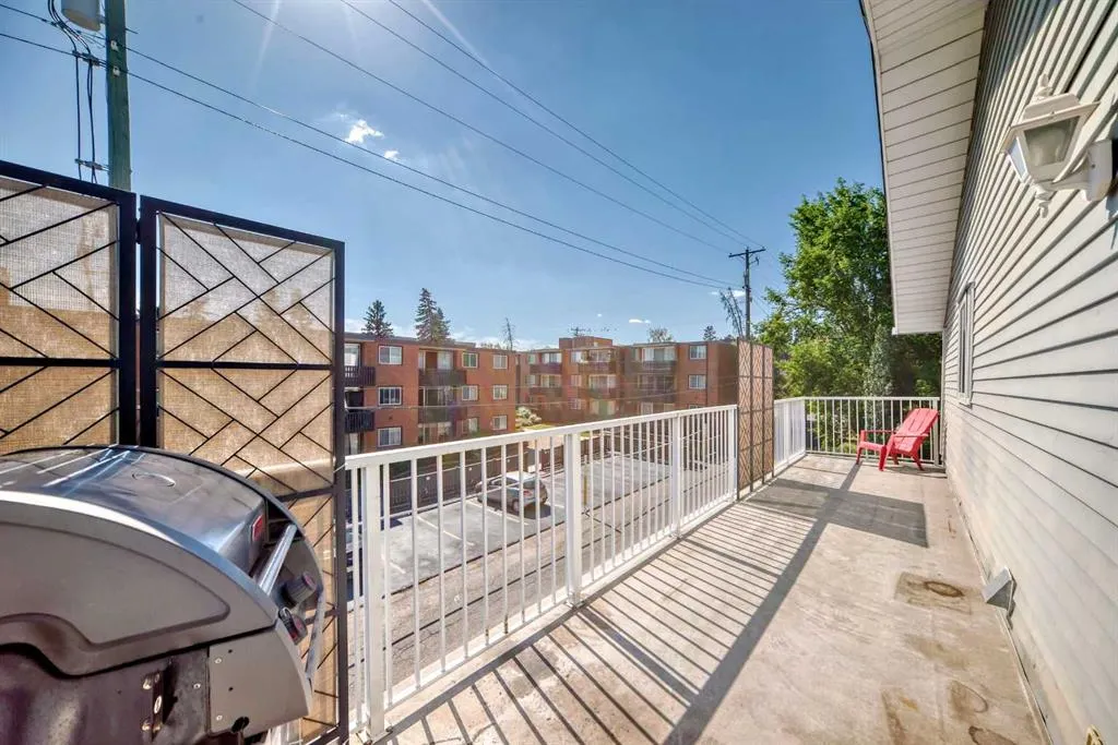 525 56 Avenue SW, #412