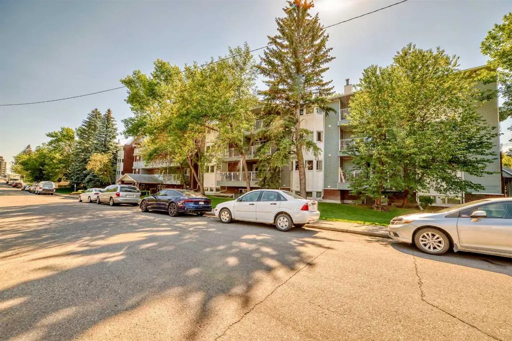 525 56 Avenue SW, #412