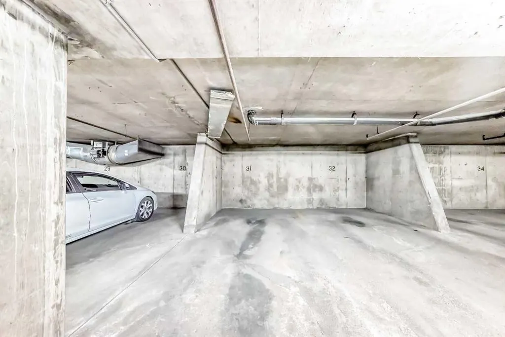 525 56 Avenue SW, #412