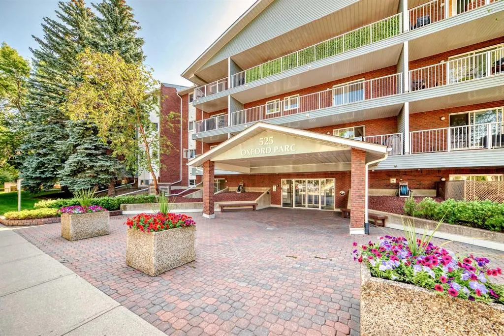 525 56 Avenue SW, #412