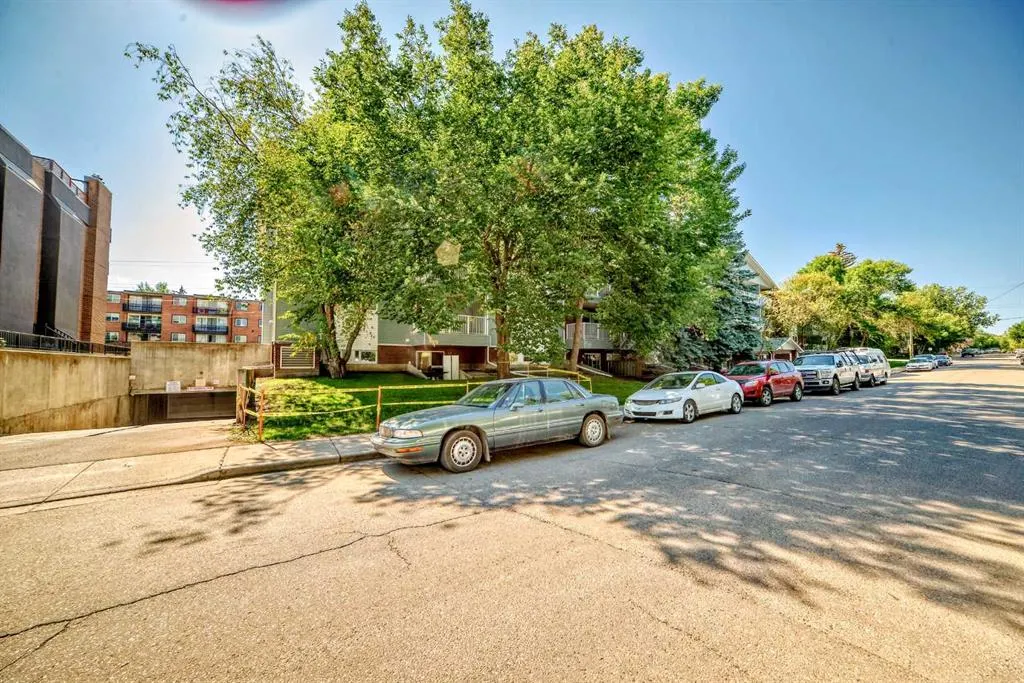 525 56 Avenue SW, #412