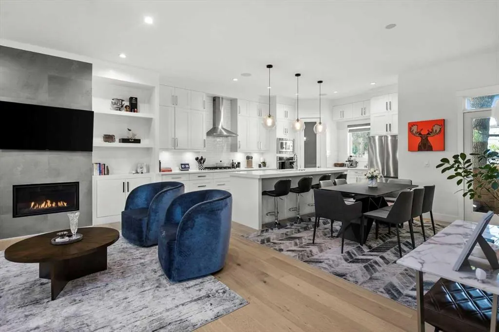2222 24A Street SW, #2