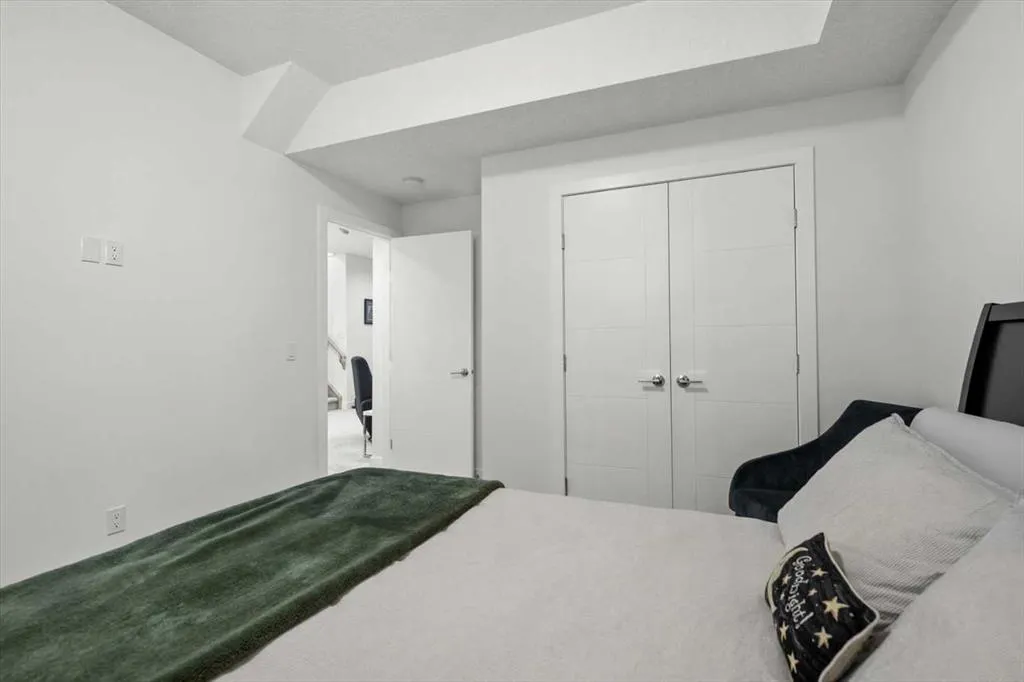 2222 24A Street SW, #2