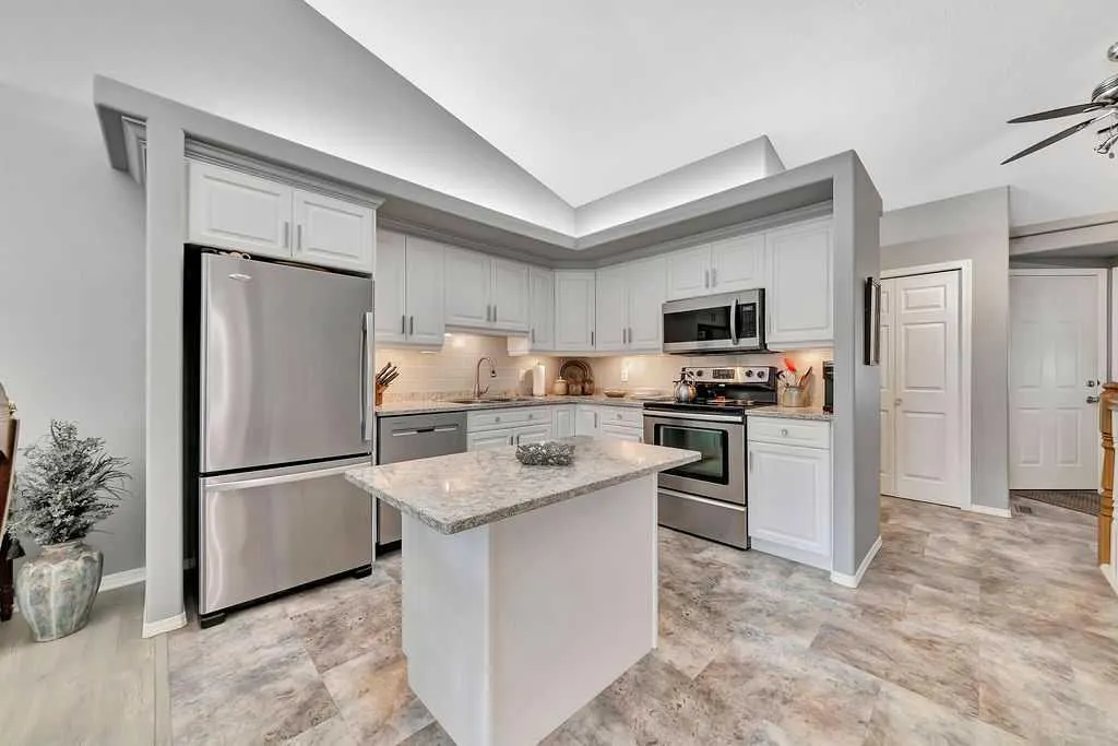5802 24 Street, ##2