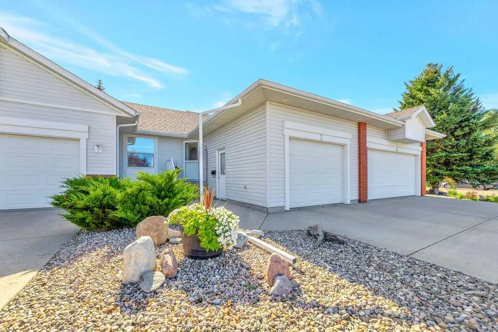 5802 24 Street, ##2