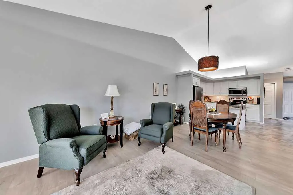 5802 24 Street, ##2