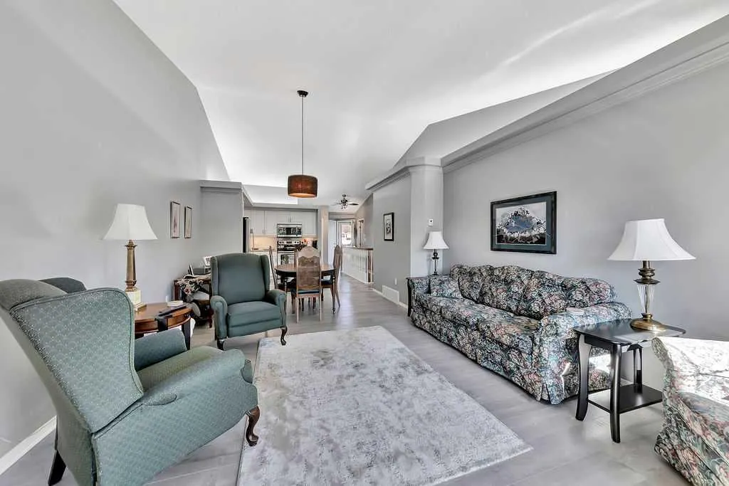 5802 24 Street, ##2