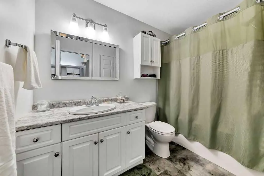 5802 24 Street, ##2