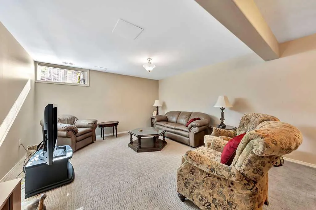 5802 24 Street, ##2