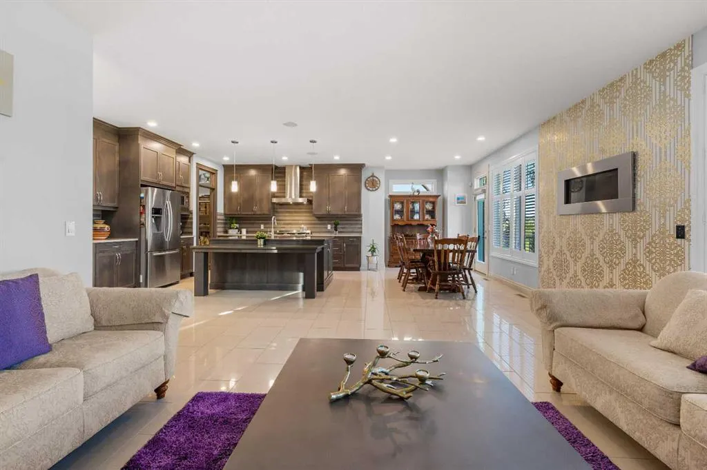 2233 Bayside Circle SW