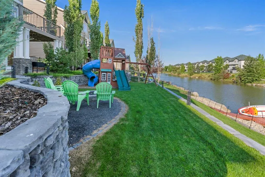 2233 Bayside Circle SW