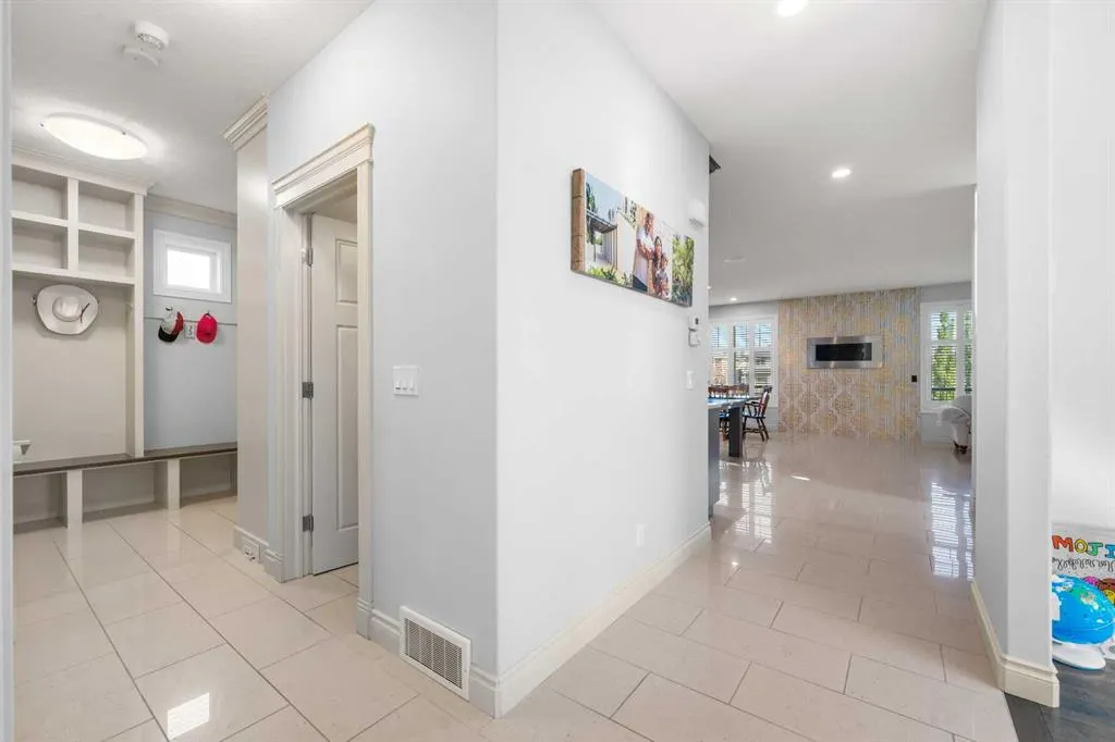 2233 Bayside Circle SW