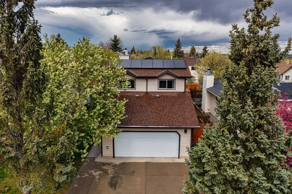 103 Macewan Park Road NW