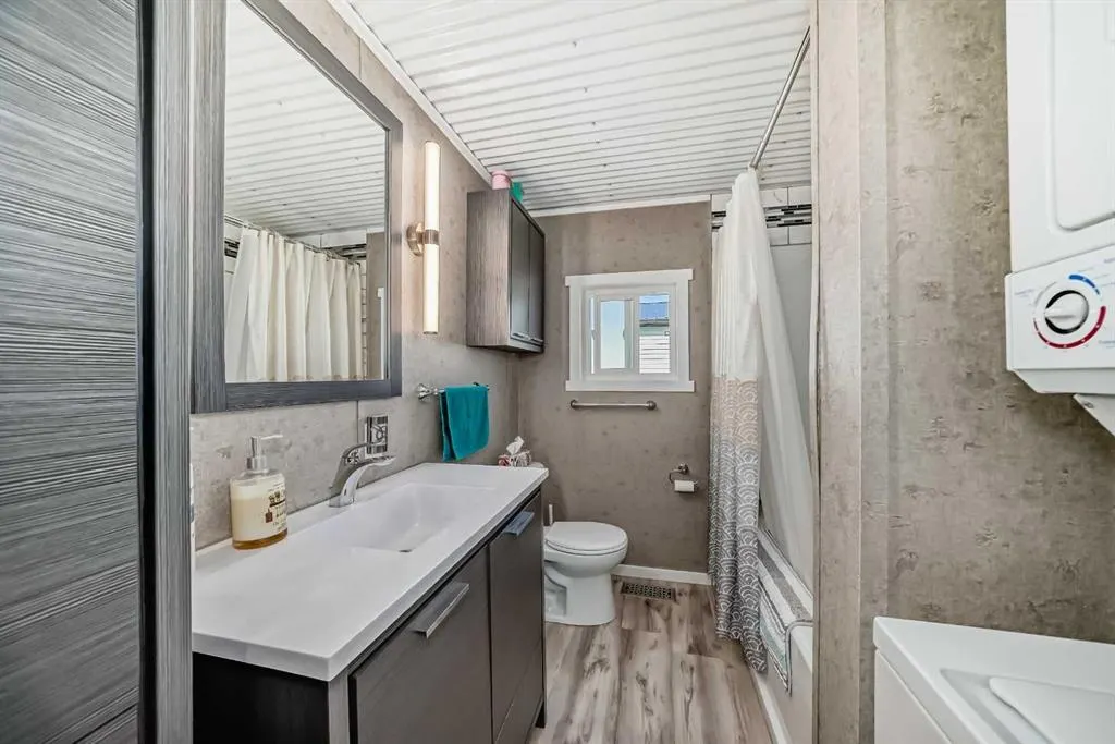 1219 Limit Avenue, #24