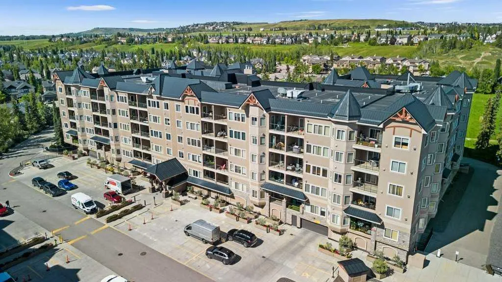 30 Discovery Ridge Close SW, #112