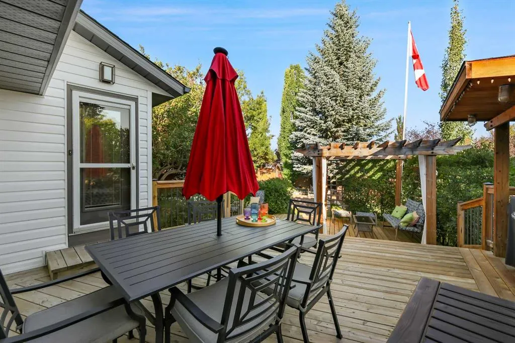 49 Sunmeadows Place SE