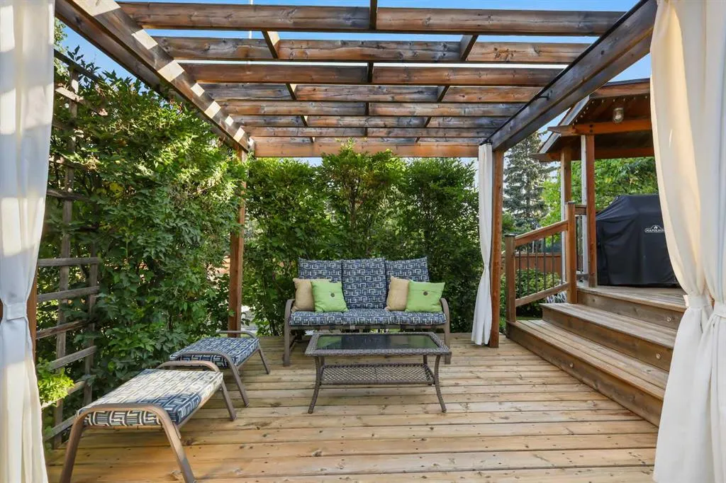 49 Sunmeadows Place SE