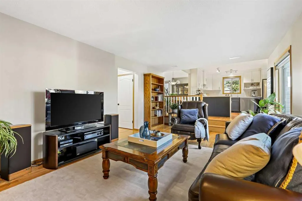 49 Sunmeadows Place SE