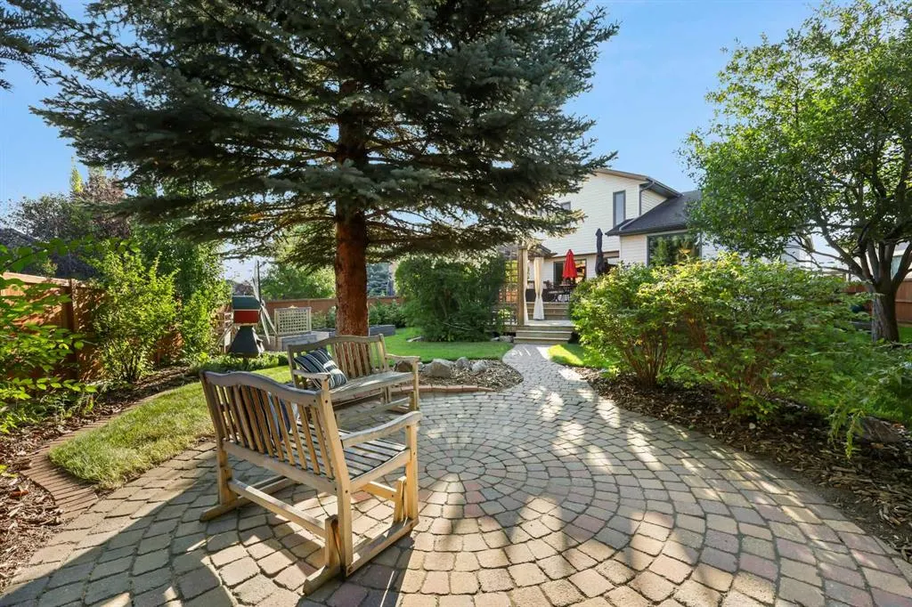 49 Sunmeadows Place SE