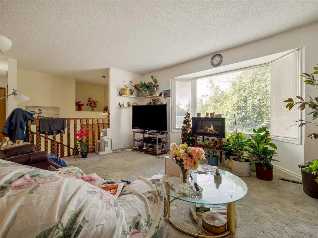 18 Sheridan Place W