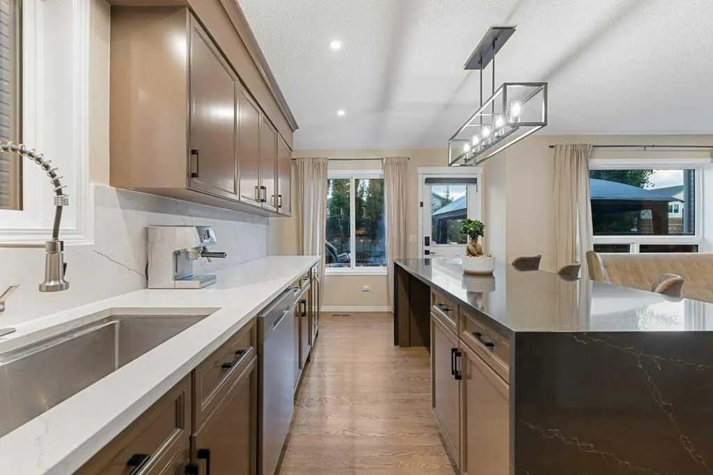 173 Bridleridge View SW