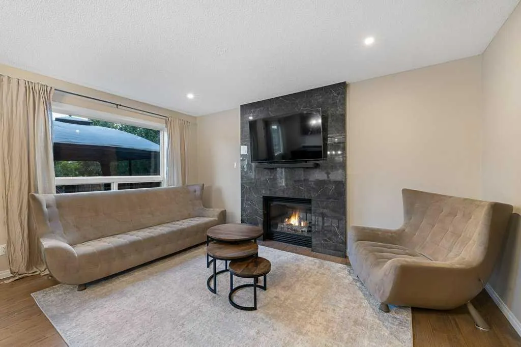 173 Bridleridge View SW