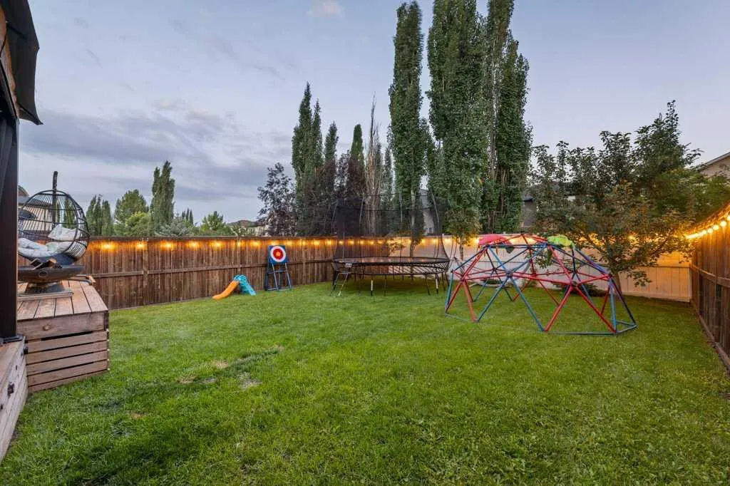 173 Bridleridge View SW