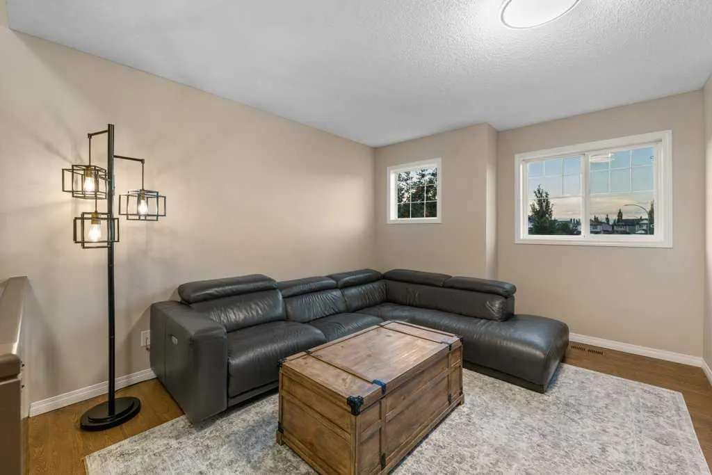 173 Bridleridge View SW