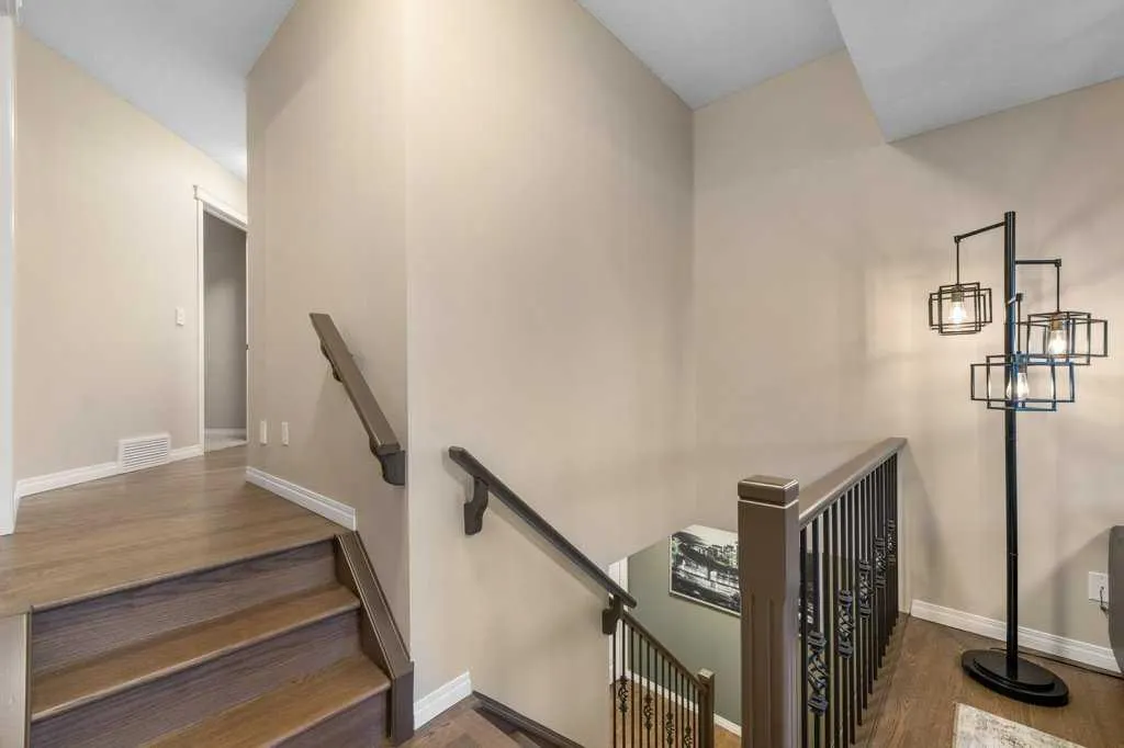 173 Bridleridge View SW