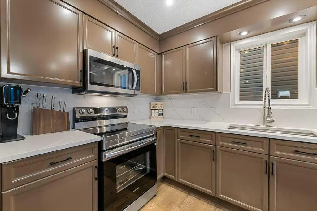 173 Bridleridge View SW