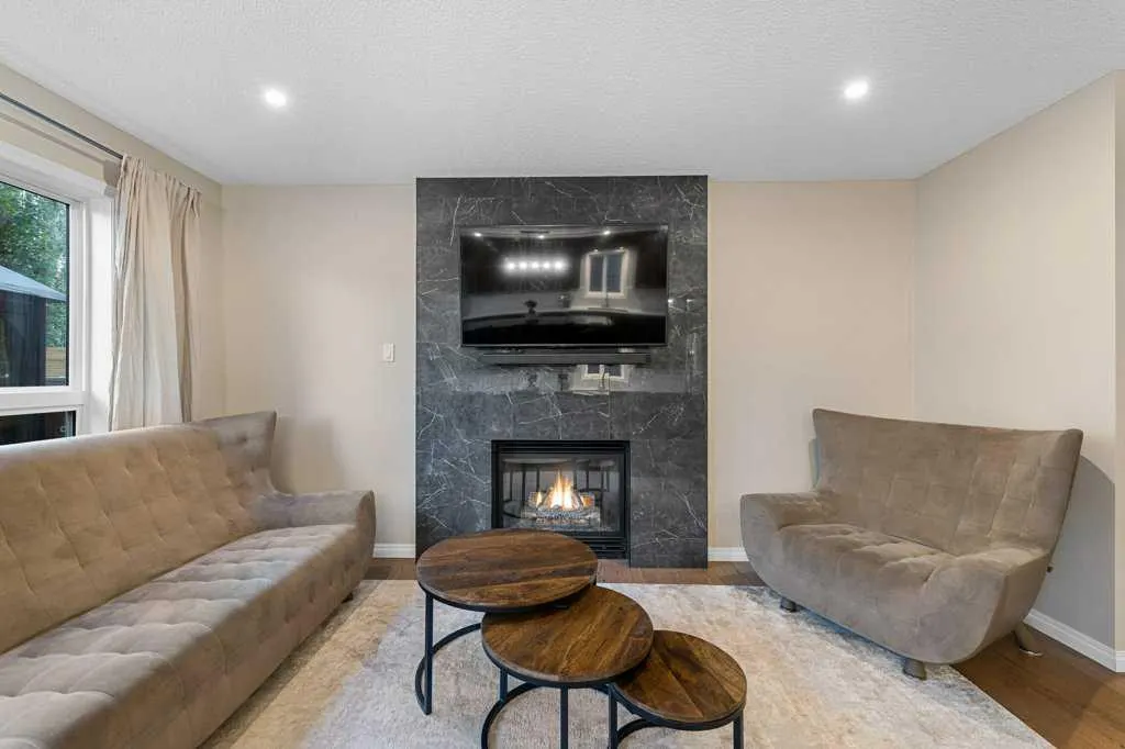 173 Bridleridge View SW