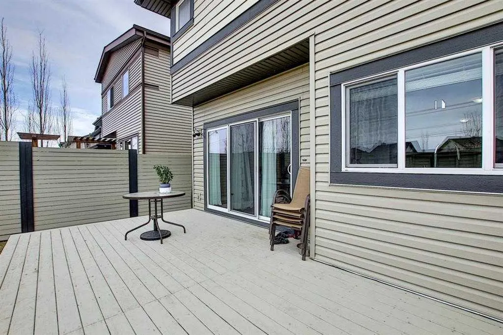 133 Walden Square SE