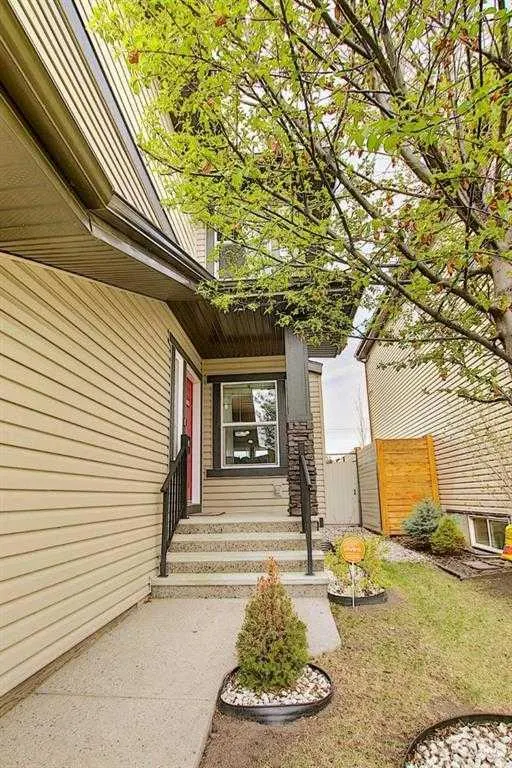 133 Walden Square SE