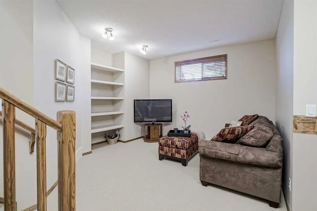14 Kincora Terrace NW