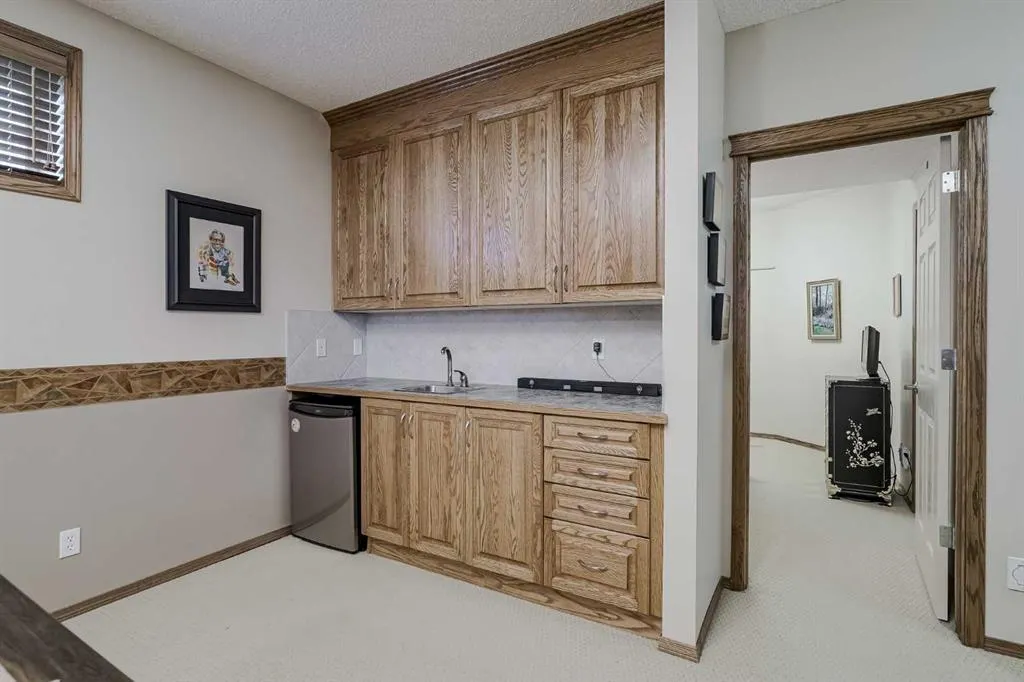 14 Kincora Terrace NW