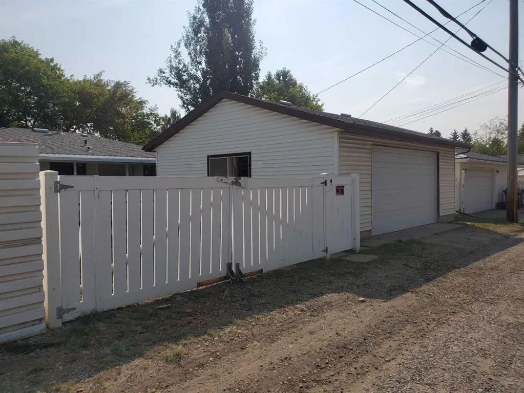 439 Arlington Drive SE