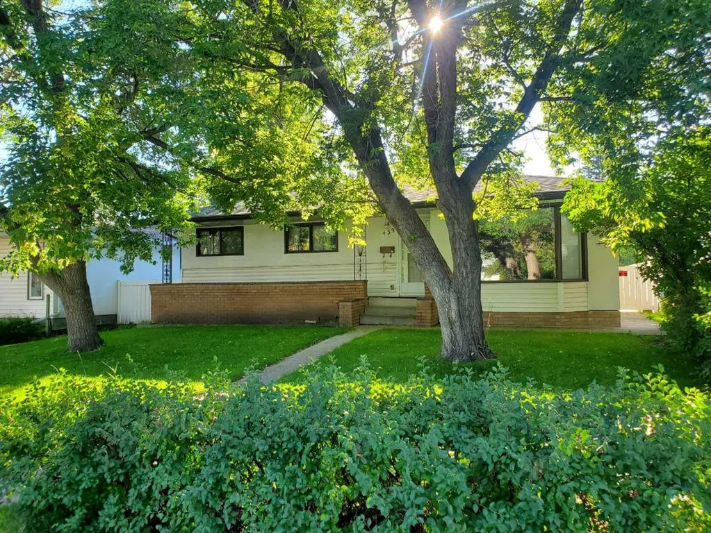 439 Arlington Drive SE