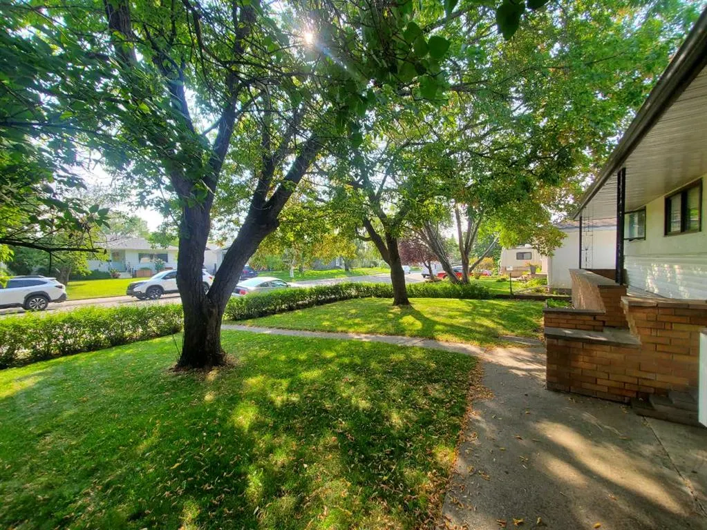 439 Arlington Drive SE