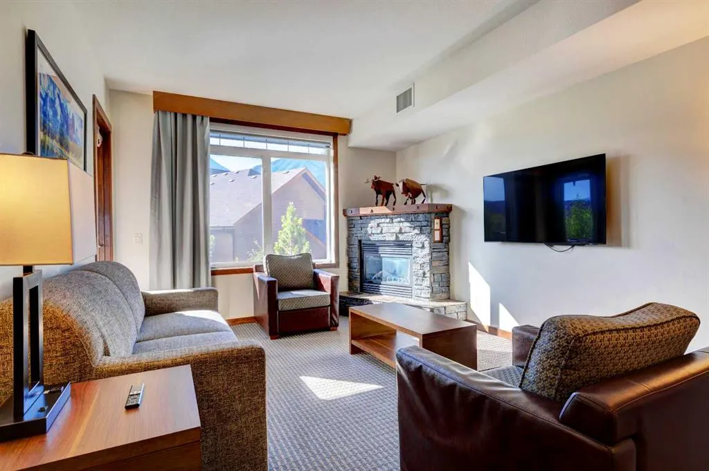 190 Kananaskis Way, #410