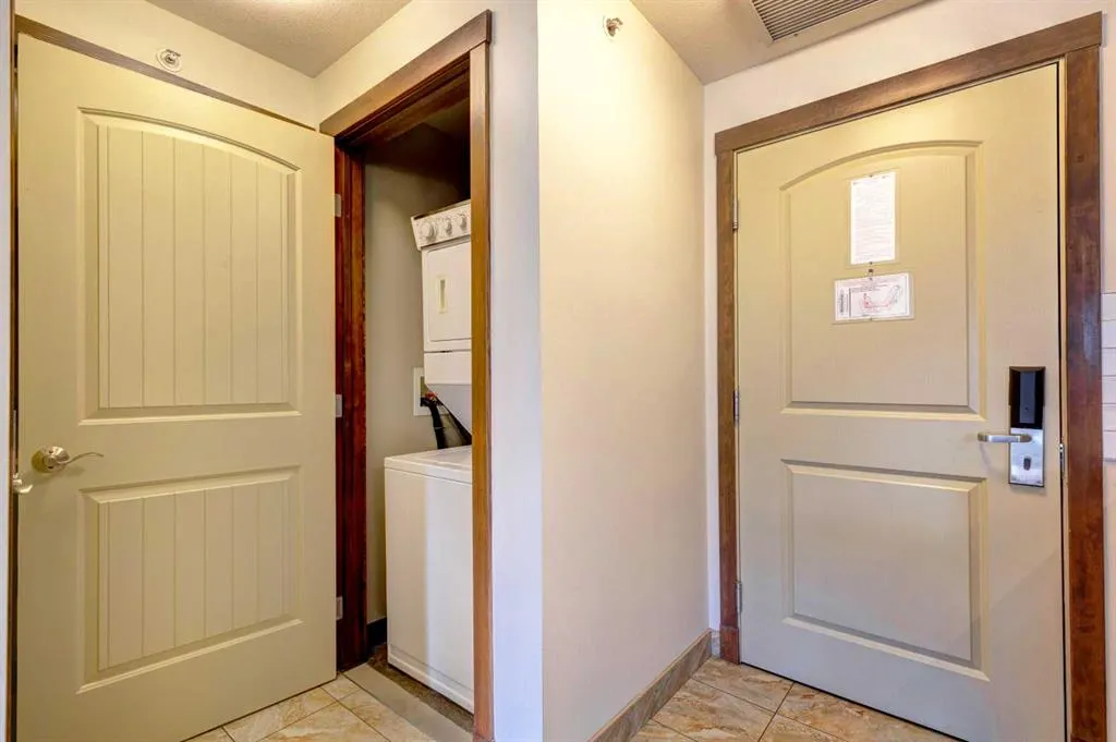 190 Kananaskis Way, #410