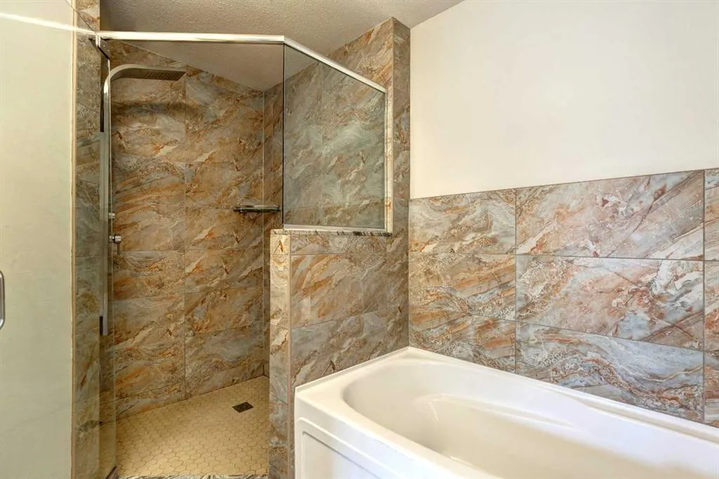 190 Kananaskis Way, #410