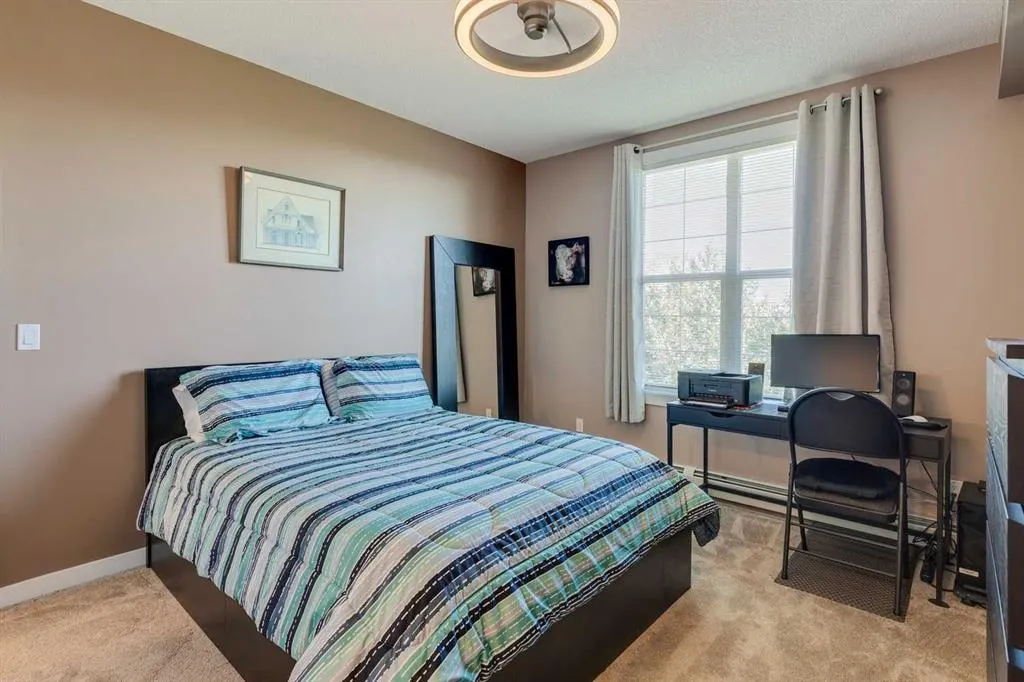 1 Crystal Green Lane, #405