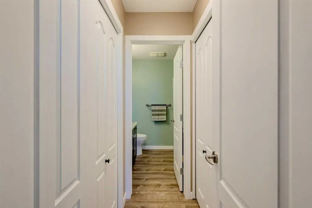 1 Crystal Green Lane, #405