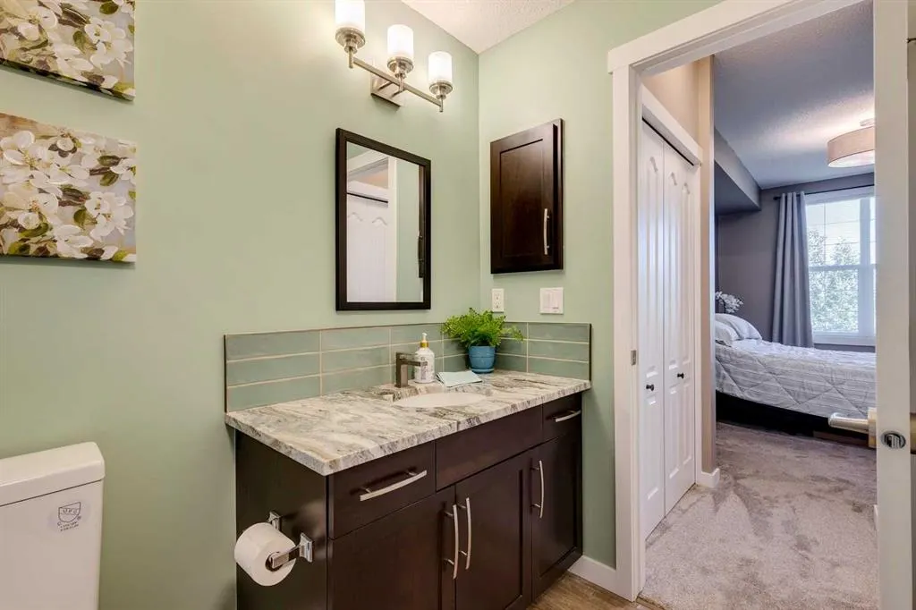 1 Crystal Green Lane, #405