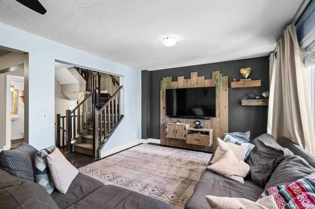 1226 Windstone Road SW