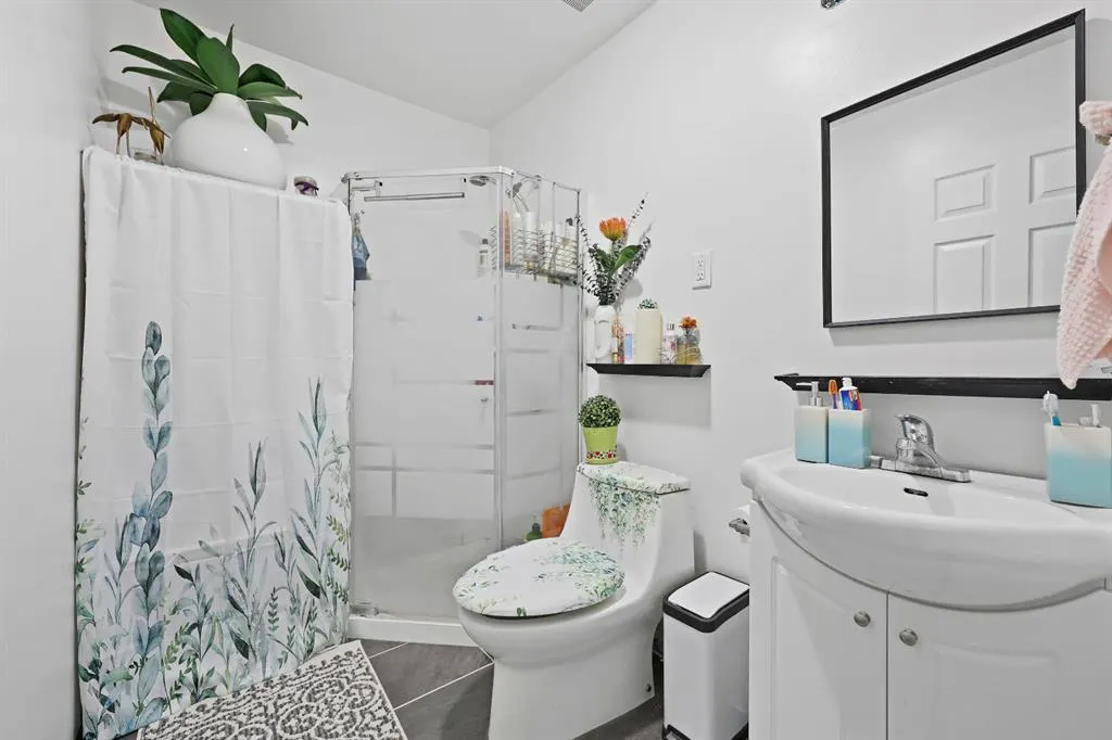 21 Willow Lane