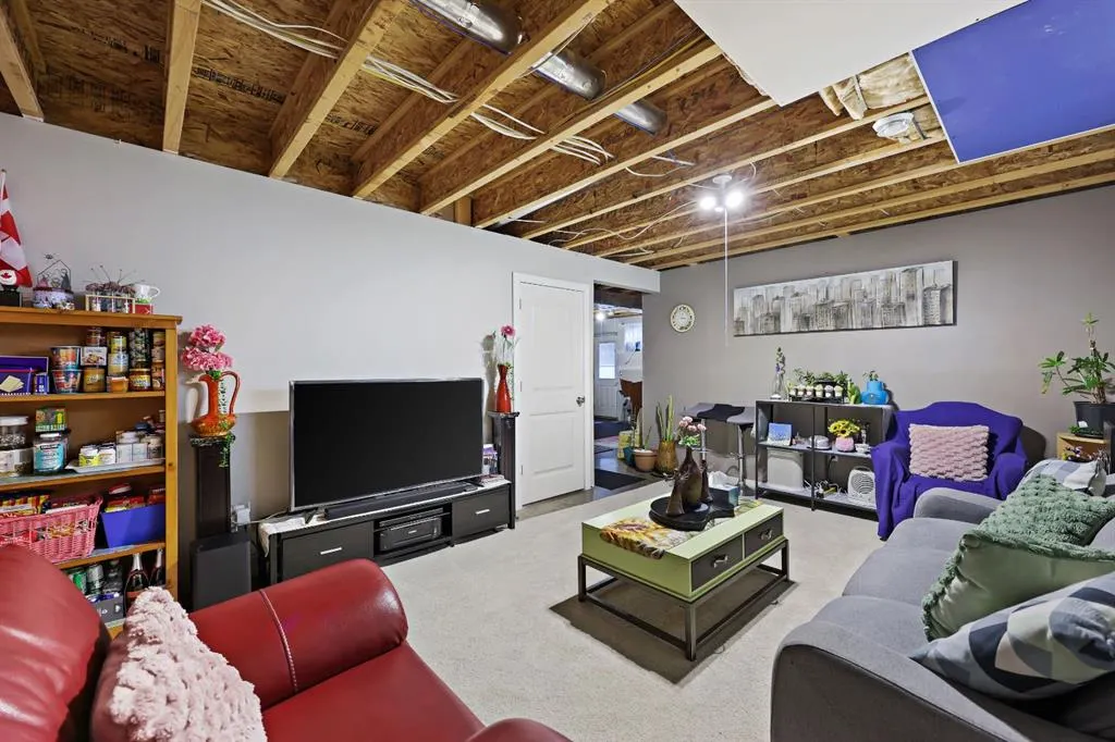21 Willow Lane