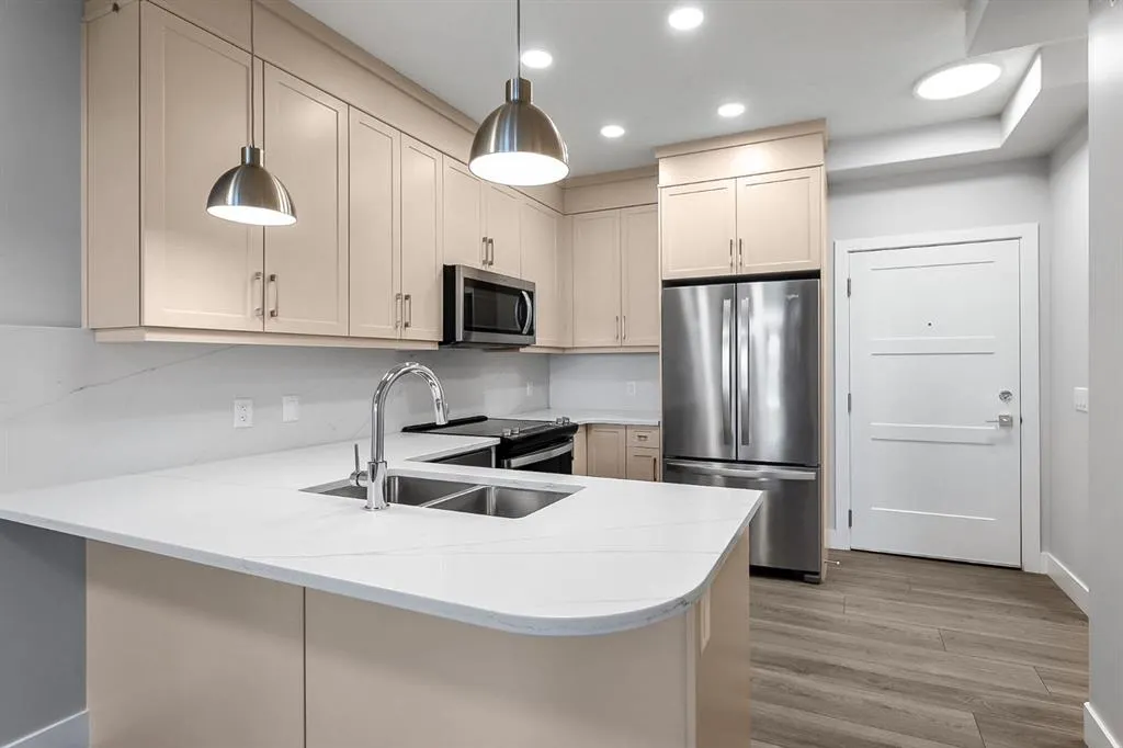 8355 19 Avenue SW, #416