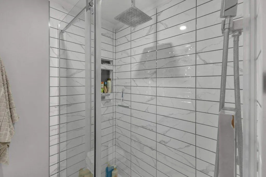 40 Drever Close